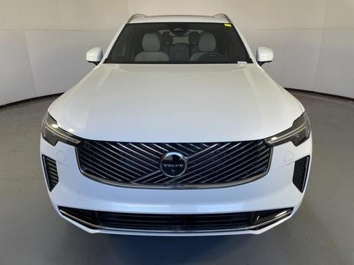 2026 Volvo XC90 B5 Plus 7-Seater