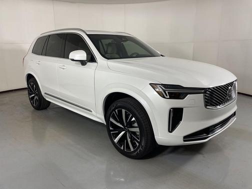 2026 Volvo XC90 B5 Core