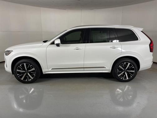 2026 Volvo XC90 B5 Core