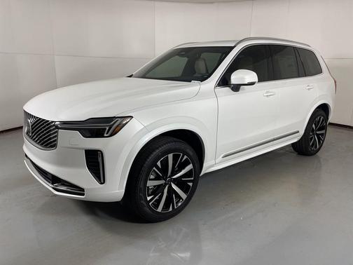 2026 Volvo XC90 B5 Core