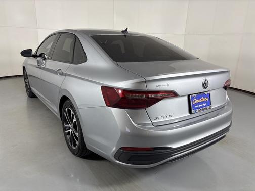 2023 Volkswagen Jetta 1.5T Sport
