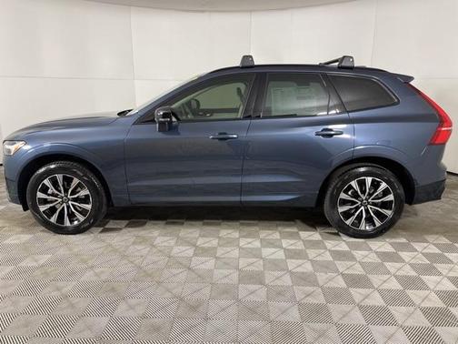 2025 Volvo XC60 B5 Core