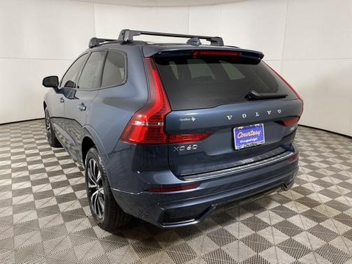 2025 Volvo XC60 B5 Core