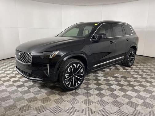 2025 Volvo XC90 Plug-In Hybrid T8 Plus 7-Seater