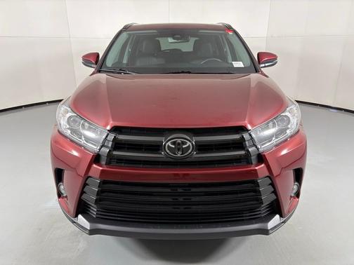 2017 Toyota Highlander SE