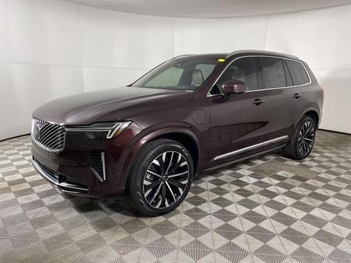 2025 Volvo XC90 Plug-In Hybrid T8 Ultra 6-Seater