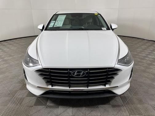 2023 Hyundai SONATA SE
