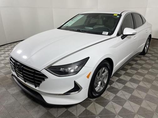 2023 Hyundai SONATA SE