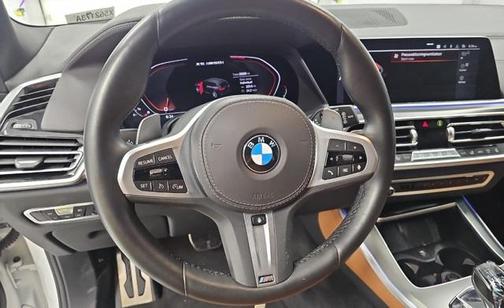 2022 BMW X5 M50i