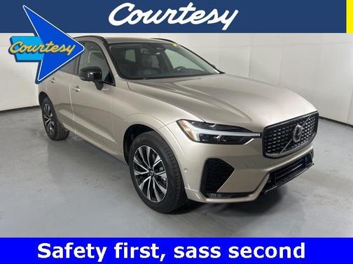 2025 Volvo XC60 B5 Plus