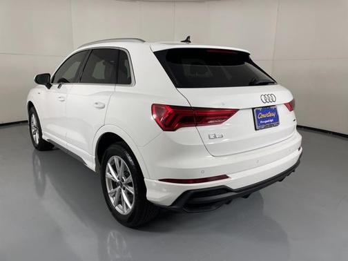 2023 Audi Q3 45 S line Premium
