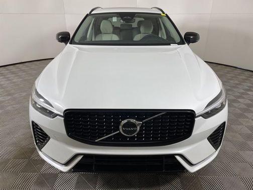Crystal White Metallic 2025 Volvo XC60 Plug-In Hybrid T8 Plus