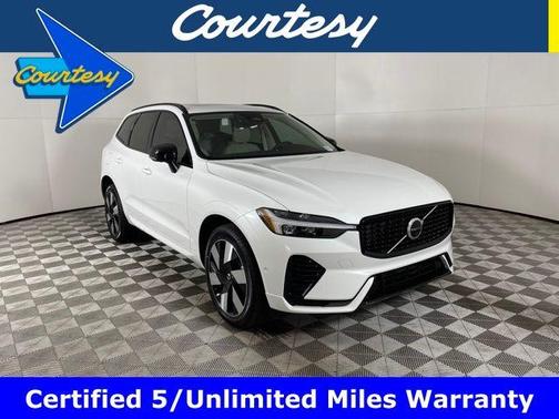 2024 Volvo XC60 Recharge Plug-In Hybrid T8 Plus Dark Theme