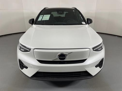 2023 Volvo XC40 Recharge Pure Electric Twin Plus