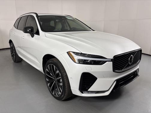 2026 Volvo XC60 B5 Ultra