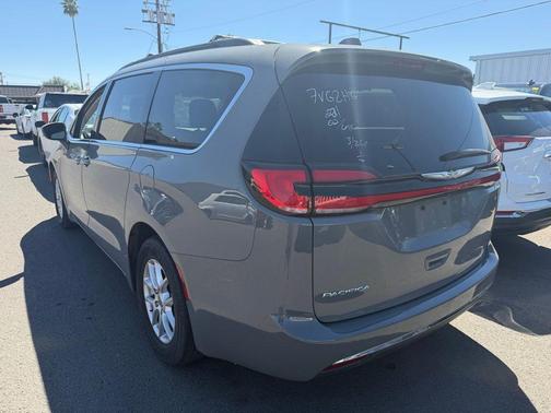 Ceramic Gray Clearcoat 2022 Chrysler Pacifica Touring-L