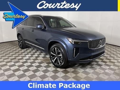 2025 Volvo XC90 B6 Core