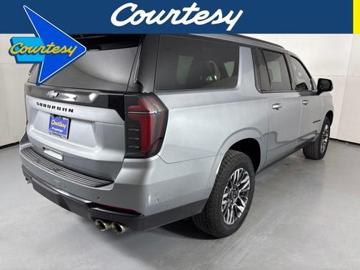 Sterling Gray Metallic 2025 Chevrolet Suburban Z71