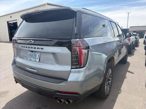 Sterling Gray Metallic 2025 Chevrolet Suburban Z71