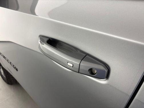 Sterling Gray Metallic 2025 Chevrolet Suburban Z71