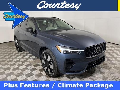 2025 Volvo XC60 Plug-In Hybrid T8 Plus