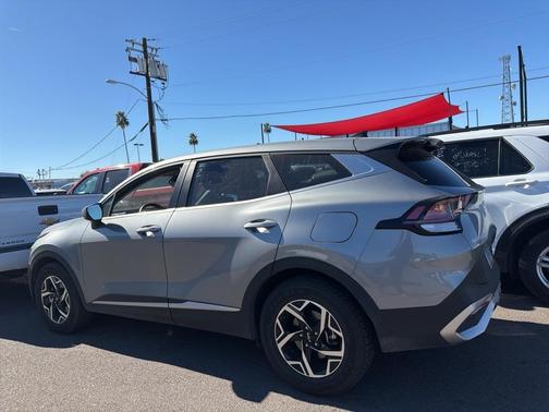 2024 Kia Sportage LX