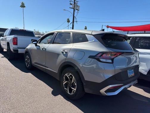 2024 Kia Sportage LX