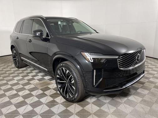 2025 Volvo XC90 B6 Plus 7-Seater