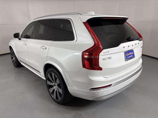 2022 Volvo XC90 T6 Inscription 7 Passenger