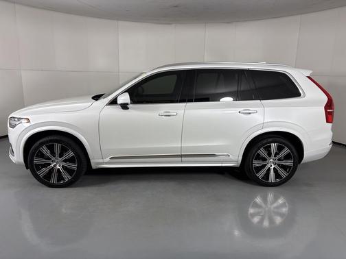 2022 Volvo XC90 T6 Inscription 7 Passenger