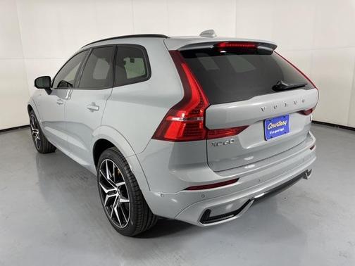 2025 Volvo XC60 Plug-In Hybrid T8 Polestar Engineered