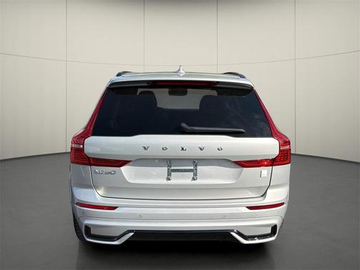 2022 Volvo XC60 B5 Inscription