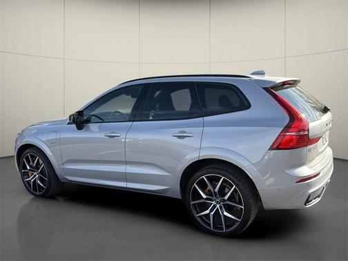 2022 Volvo XC60 B5 Inscription