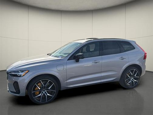 2022 Volvo XC60 B5 Inscription