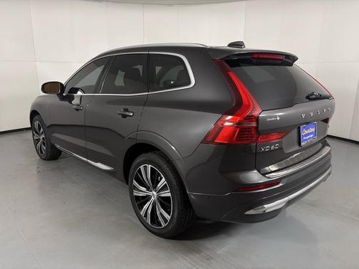 2022 Volvo XC60 B5 Inscription