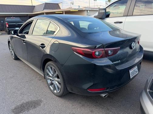 2025 Mazda Mazda3 FWD w/Preferred Package