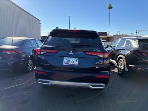 2024 Mitsubishi Outlander SE