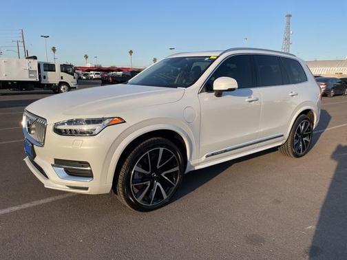 2022 Volvo XC90 Recharge Plug-In Hybrid T8 Inscription Expression 6 Passenger