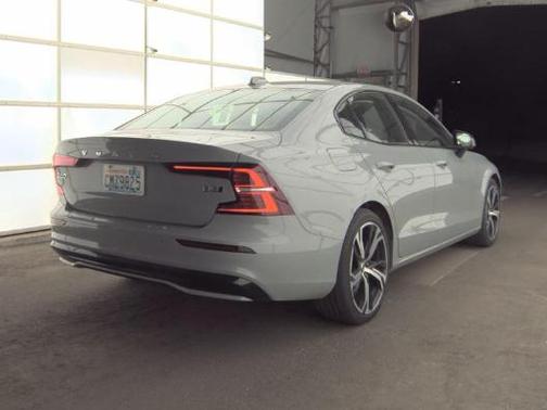 Gray 2024 Volvo S60 B5 Core Dark Theme