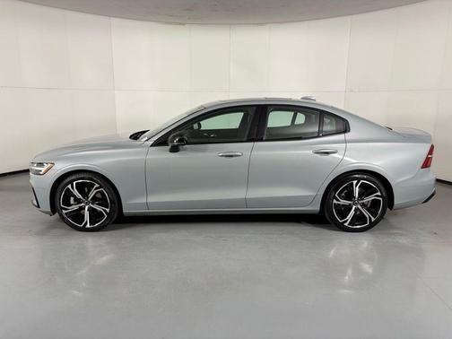 Gray 2024 Volvo S60 B5 Core Dark Theme