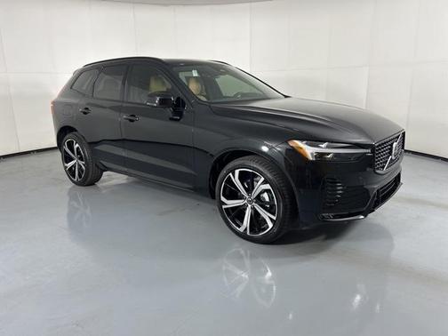 2025 Volvo XC60 B5 AWD Ultra