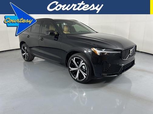 2025 Volvo XC60 B5 AWD Ultra