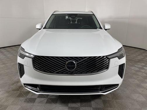 2025 Volvo XC90 Plug-In Hybrid T8 Plus 7-Seater
