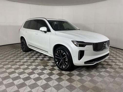 2025 Volvo XC90 Plug-In Hybrid T8 Plus 7-Seater