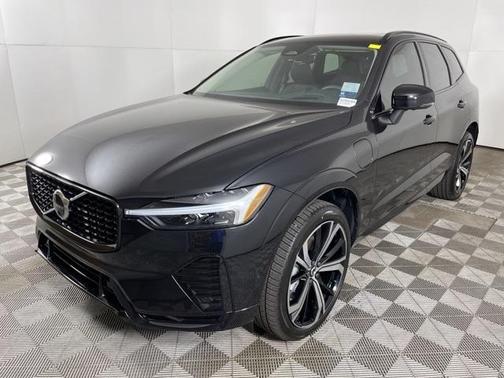 2025 Volvo XC60 Plug-In Hybrid T8 Ultra