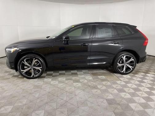 2025 Volvo XC60 Plug-In Hybrid T8 Ultra