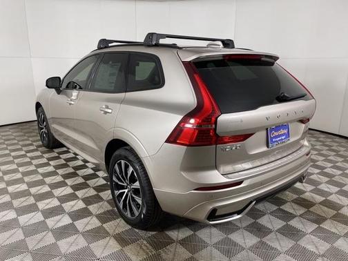 2025 Volvo XC60 B5 Core