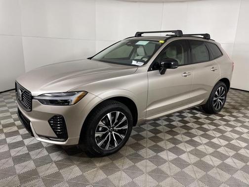 2025 Volvo XC60 B5 Core