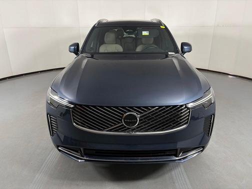 Denim Blue Metallic 2026 Volvo XC90 B6 Plus 7-Seater