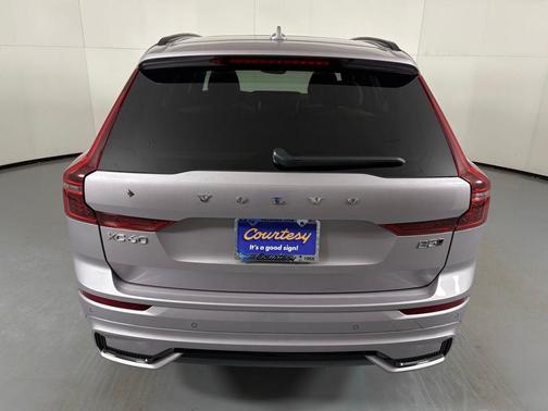 2026 Volvo XC60 B5 Core